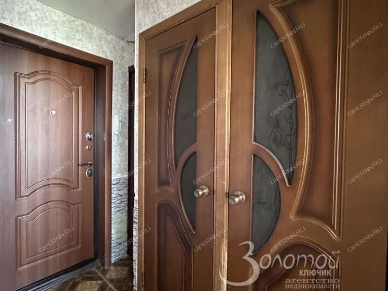 двухкомнатная квартира на улице Пермякова дом 10