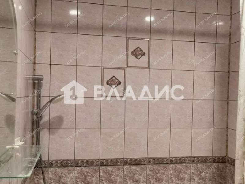 трёхкомнатная квартира на Молодёжном проспекте дом 38 к1