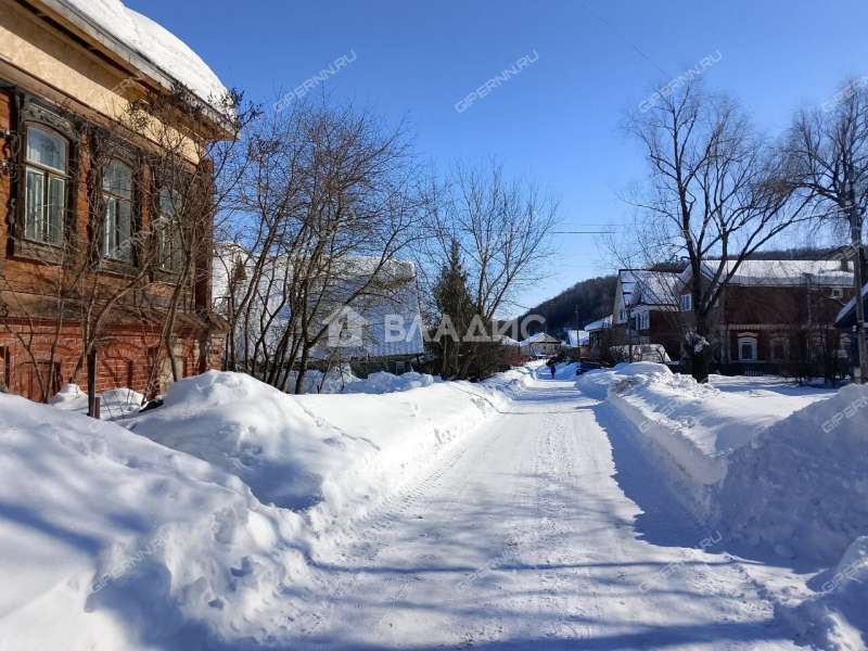 дом на улице Сутырина посёлок Ленинская Слобода