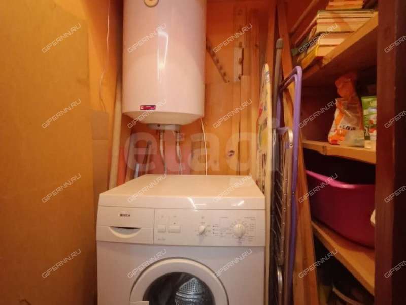 трёхкомнатная квартира на Кузнечихинской улице дом 37