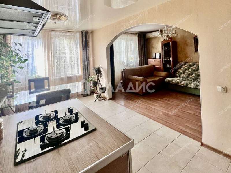 четырёхкомнатная квартира на проспекте Ленина дом 30В