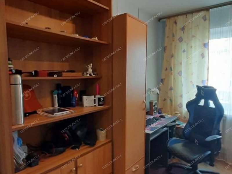 четырёхкомнатная квартира на улице Карла Маркса дом 24