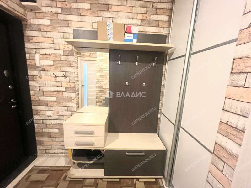 трёхкомнатная квартира на улице Маршала Голованова дом 13