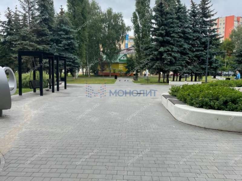 трёхкомнатная квартира на улице Ефремова дом 17
