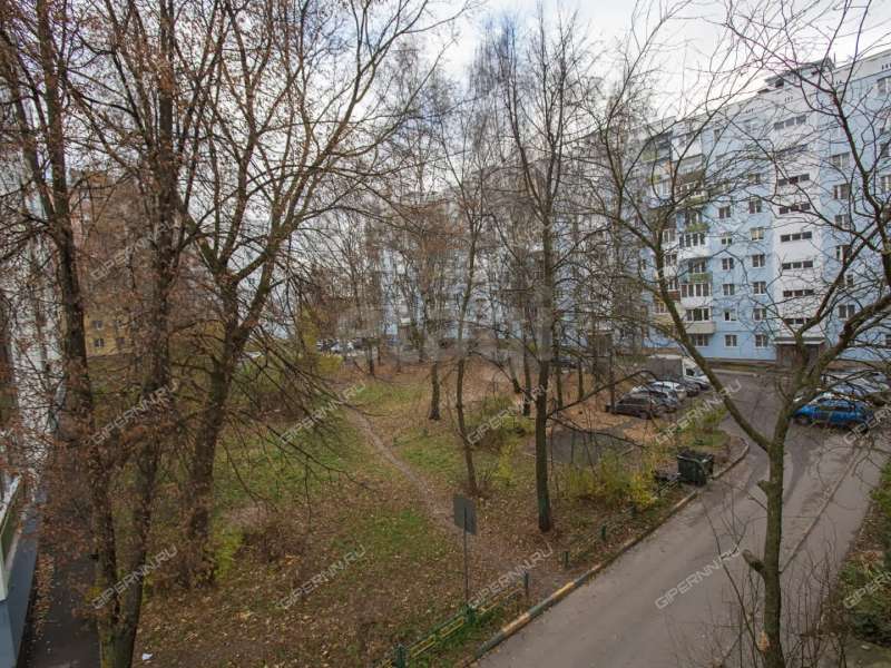 трёхкомнатная квартира на улице Маршала Голованова дом 33