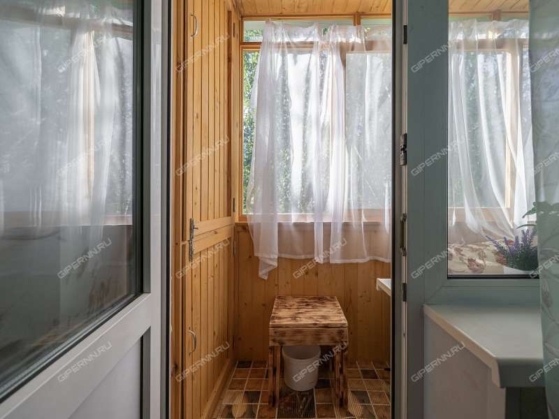 двухкомнатная квартира на улице Бурденко дом 14