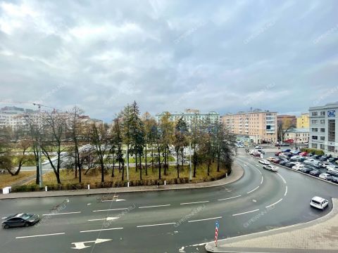 2-komnatnaya-ul-maksima-gorkogo-d-80-1 фото