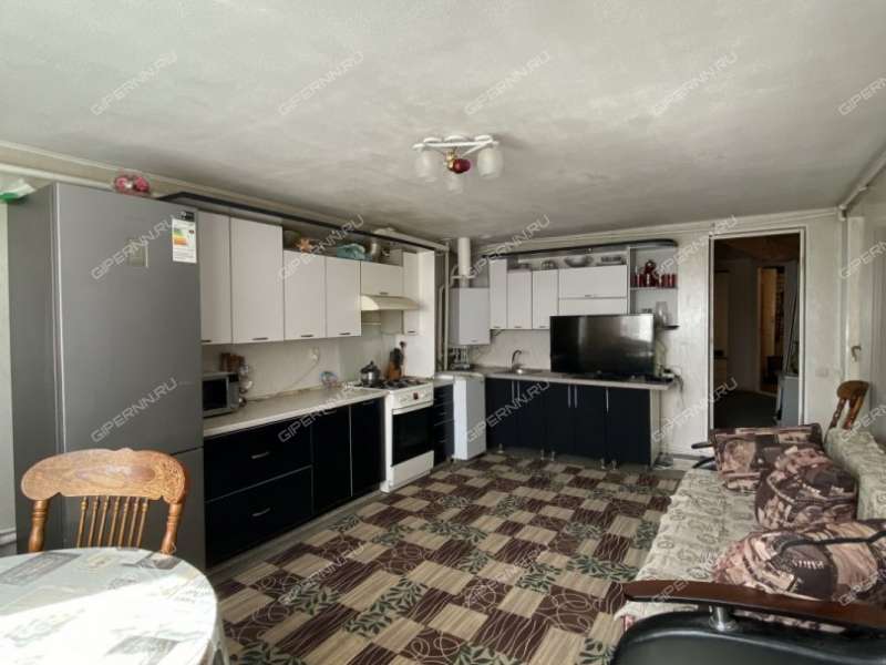 дом на улице Ленина село Работки