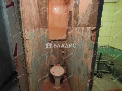 4-komnatnaya-ul-barenca-d-12 фото