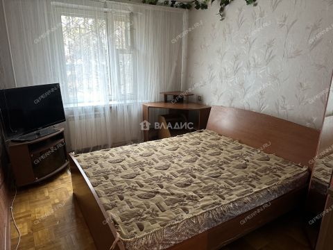 3-komnatnaya-ul-verhnepecherskaya-d-4 фото