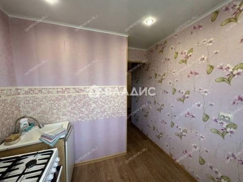 2-komnatnaya-rabochiy-poselok-pervoe-maya-balahninskiy-municipalnyy-okrug фото