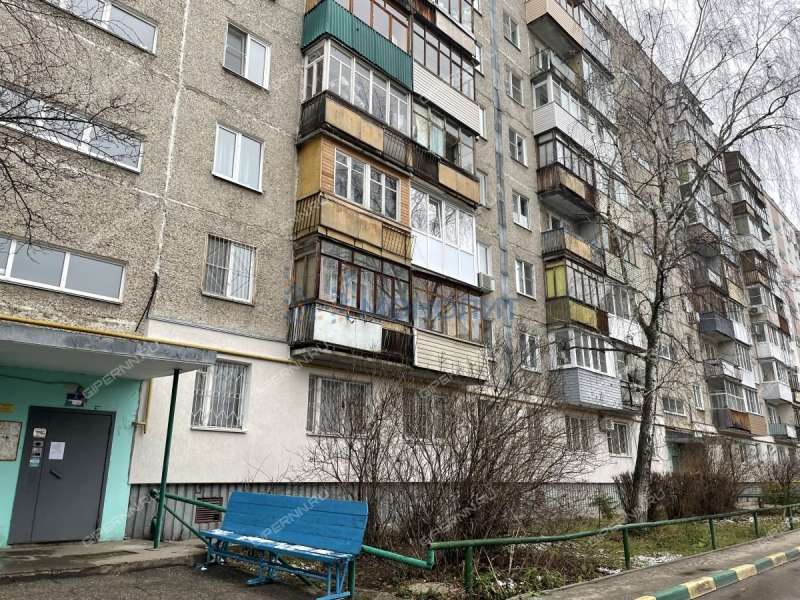 двухкомнатная квартира в 6-м микрорайоне дом 9