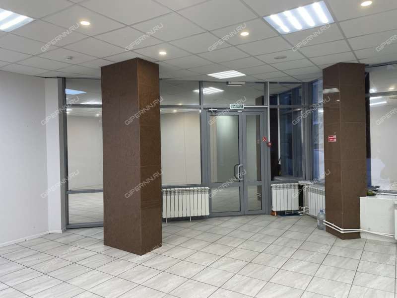 помещение под офис, торговую площадь на улице Ульянова