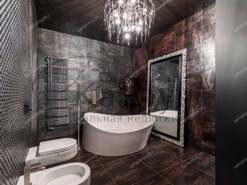 пятикомнатная квартира на улице Ульянова дом 31