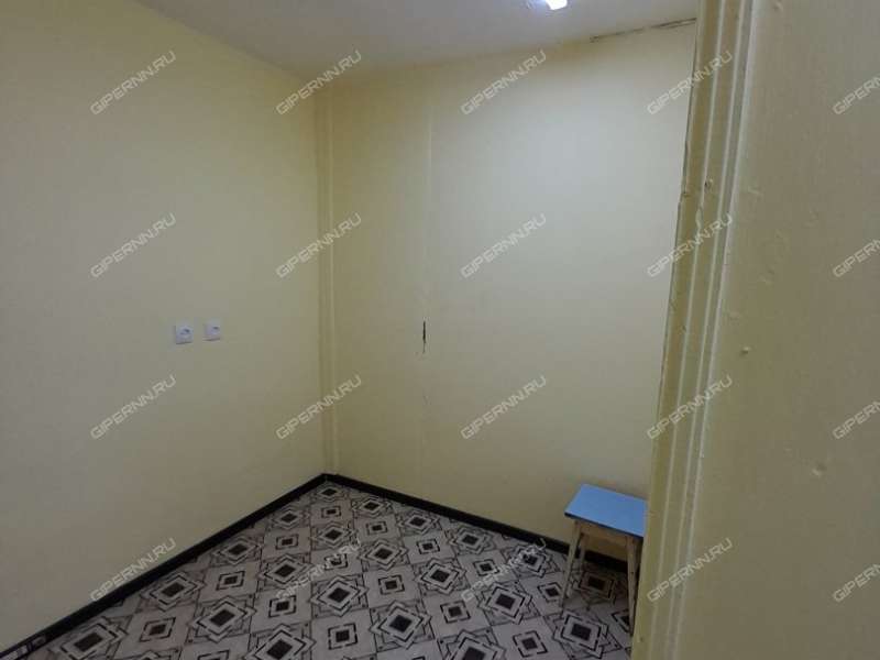 помещение под помещение свободного назначения на улице Черняховского