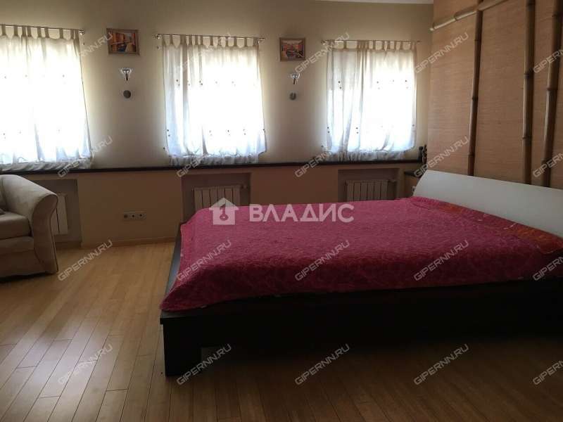 семикомнатная квартира на Сенной площади дом 6/49