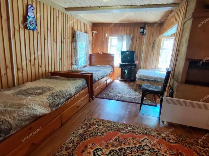 дом на Колхозной улице село Крутой Майдан