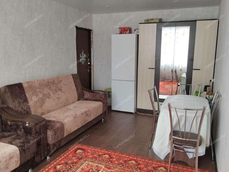 комната в доме 18 на проспекте Бусыгина