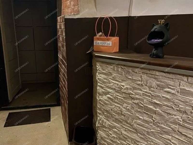 помещение под торговую площадь на Минина ул., д.18