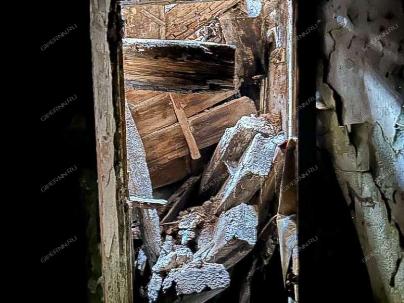 здание под торговую площадь на улице Минина