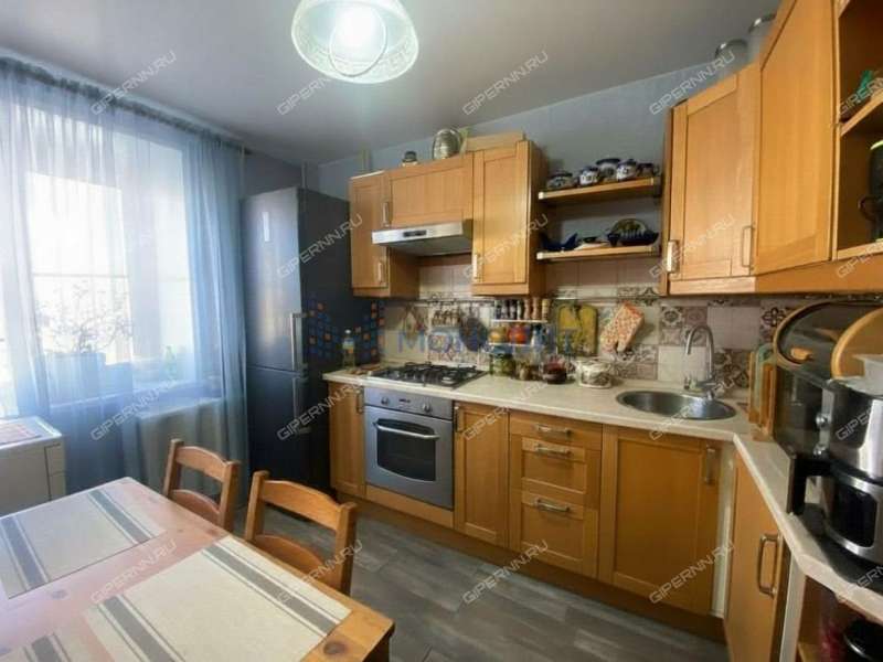 трёхкомнатная квартира на Запрудной улице дом 3