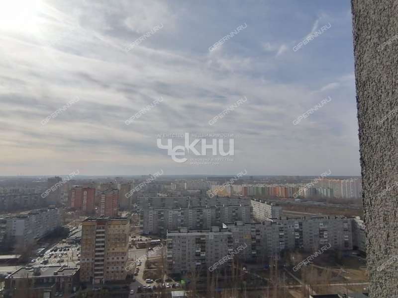 трёхкомнатная квартира в новостройке на улице Сергея Акимова