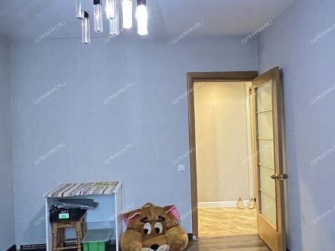 3-komnatnaya-ul-strokina-d-9a фото