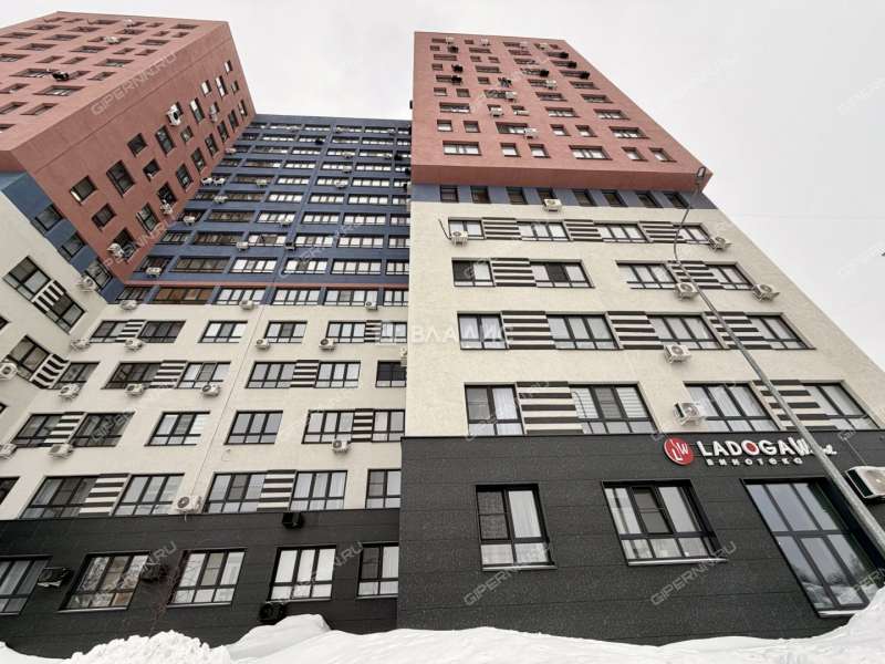 двухкомнатная квартира на улице Героя Советского Союза Аристархова дом 1