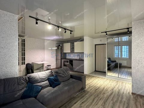 2-komnatnaya-ul-romantikov-d-6 фото