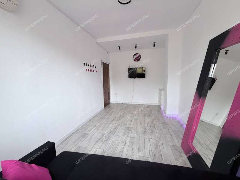 трёхкомнатная квартира на улице Васильева дом 36