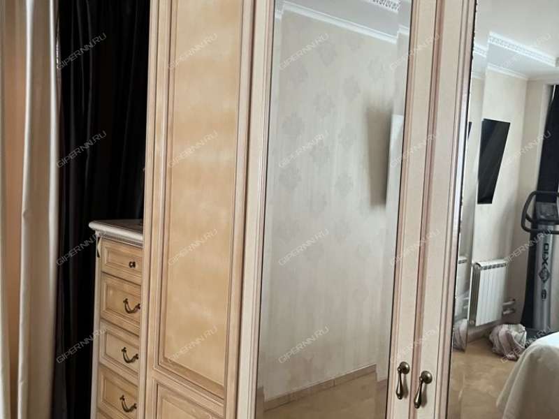 трёхкомнатная квартира на улице Янки Купалы дом 34
