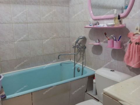 2-komnatnaya-ul-geroya-chugunova-d-3a фото