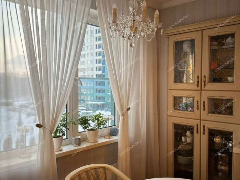 четырёхкомнатная квартира на улице Янки Купалы дом 38