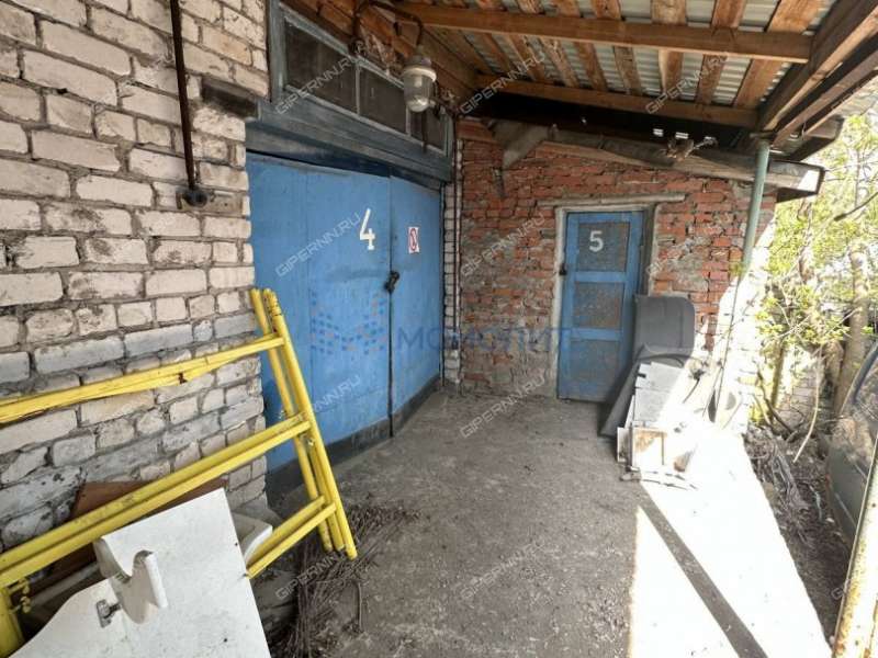 имущественный комплекс под склад, производственную площадь на улице Маршала Голованова