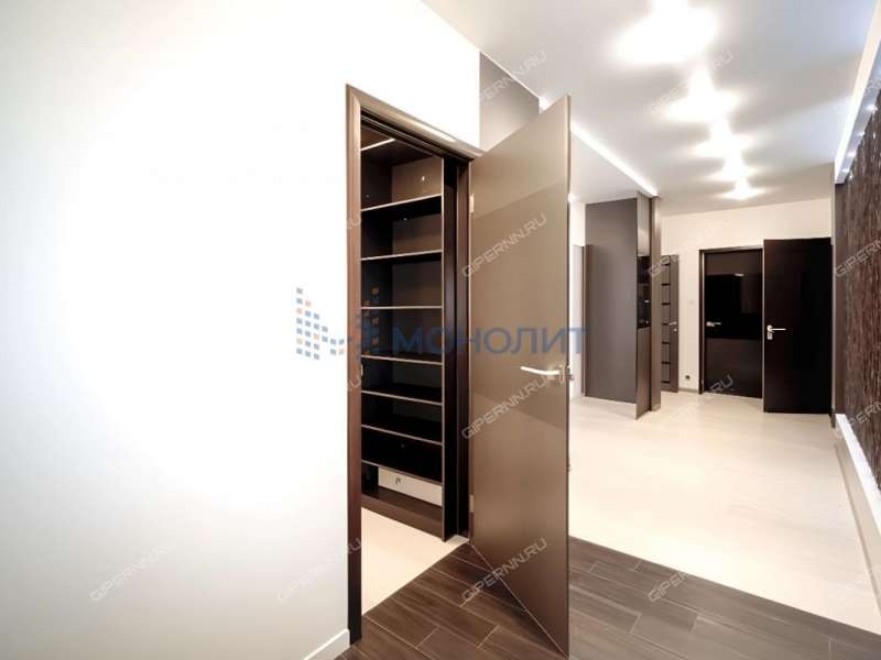 трёхкомнатная квартира на проспекте Октября дом 25