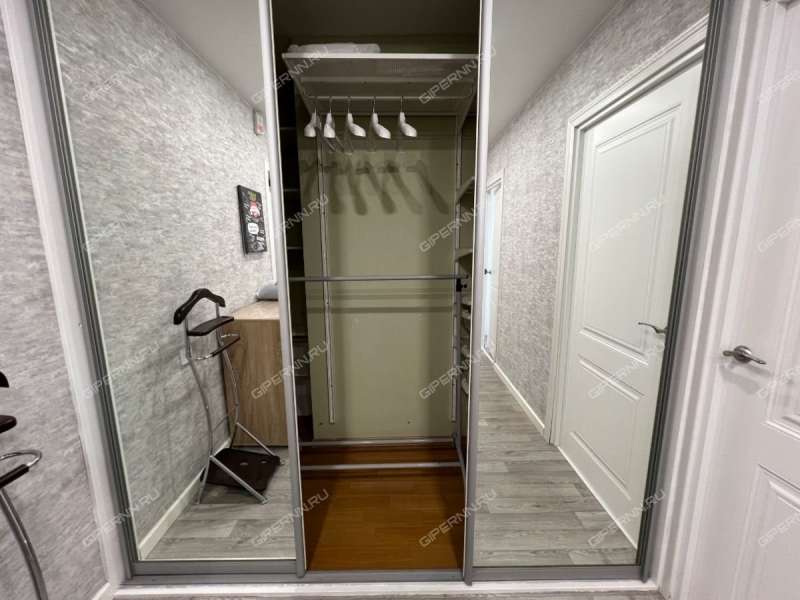 однокомнатная квартира на Волжской набережной дом 23