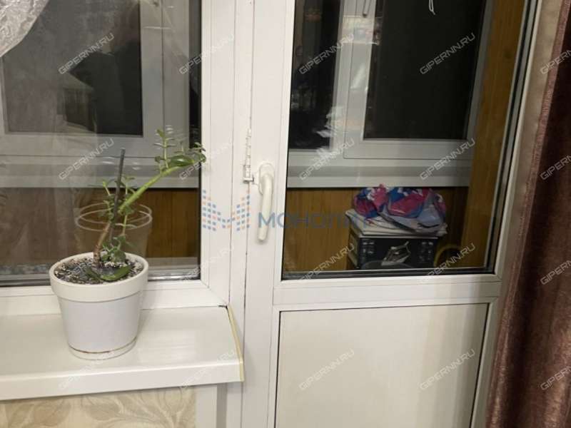 двухкомнатная квартира на бульваре 60-летия Октября дом 15