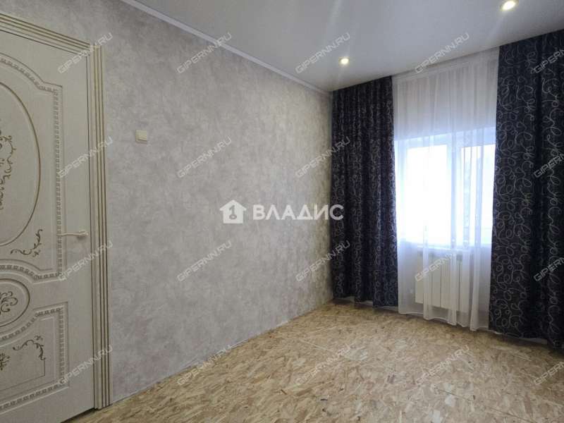 трёхкомнатная квартира на улице Красина дом 20