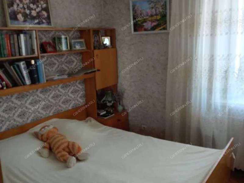 трёхкомнатная квартира на улице Челюскинцев дом 18А