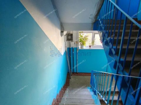2-komnatnaya-ul-strokina-d-10 фото