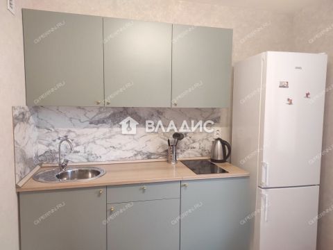 1-komnatnaya-ul-romantikov-d-12 фото