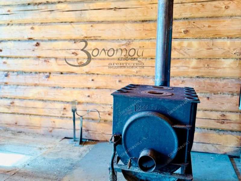 дом на  деревня Тугарино