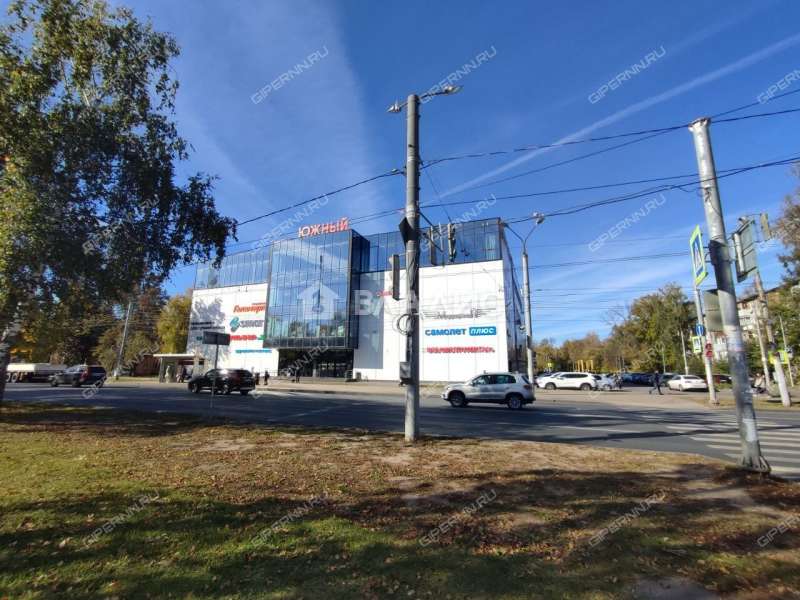 помещение под торговую площадь на Южном шоссе