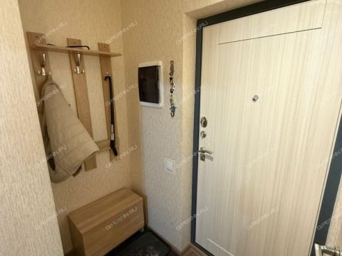 1-komnatnaya-ul-romantikov-d-1 фото