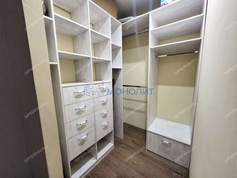 двухкомнатная квартира на бульваре 60-летия Октября дом 23 к2