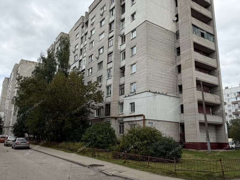 однокомнатная квартира на проспекте Бусыгина дом 47
