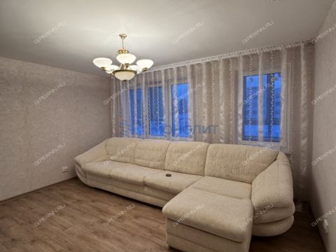 2-komnatnaya-ul-romantikov-d-11 фото