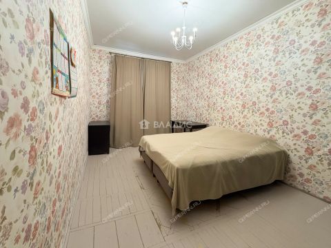 3-komnatnaya-ul-krasnodoncev-d-5 фото