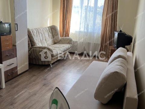 3-komnatnaya-ul-levoberezhnaya-d-5 фото