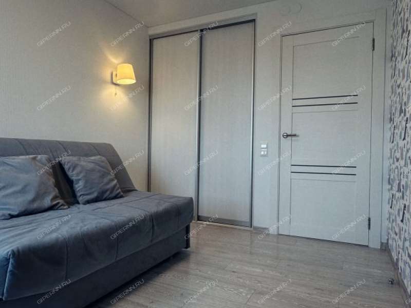 трёхкомнатная квартира на проспекте Циолковского дом 65 город Дзержинск